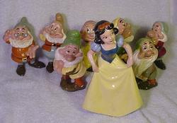 Snow White & 7 Dwarfs 1940s American Pottery Co. Cal